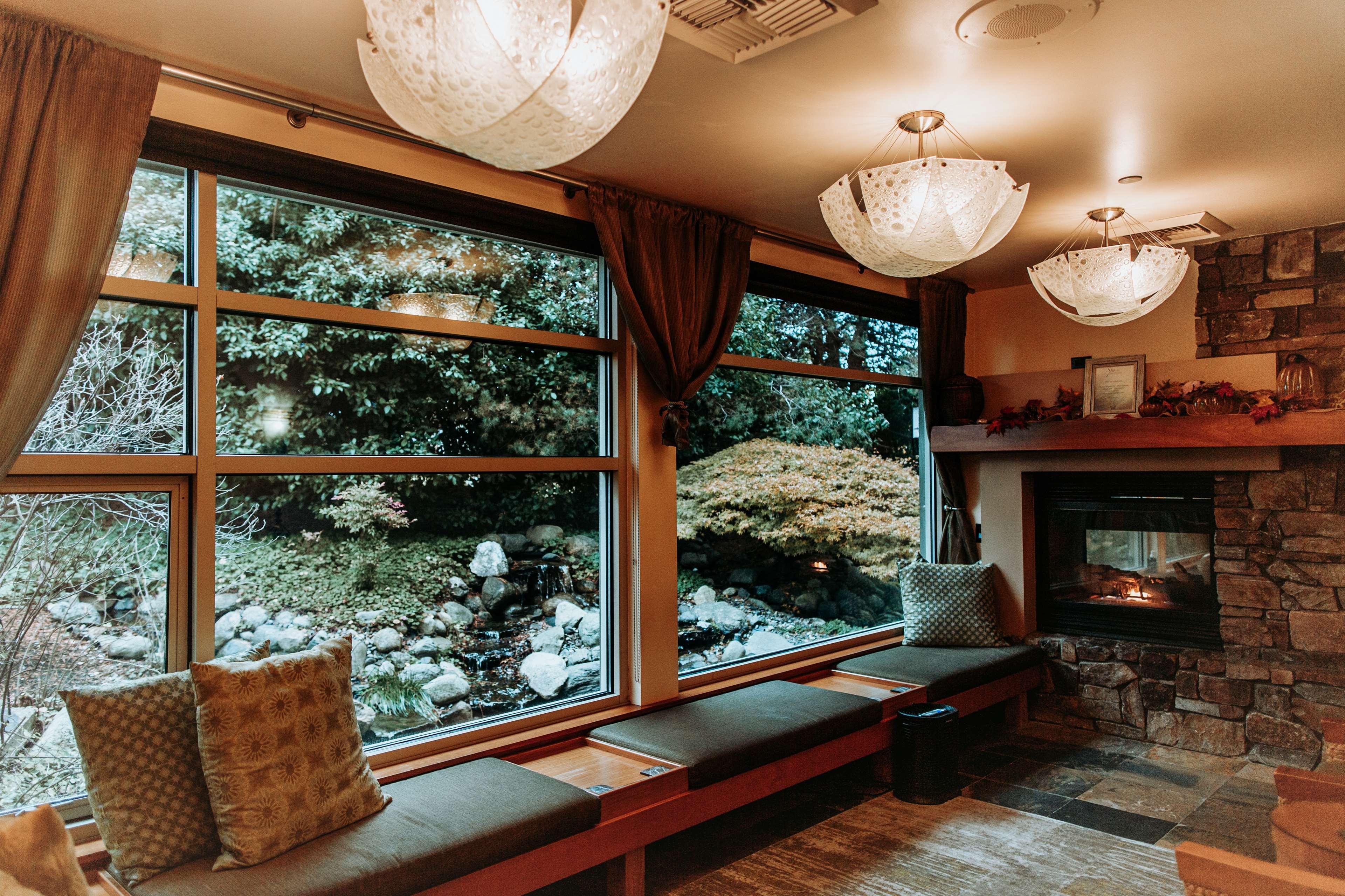 Chrysalis Inn & Spa Bellingham, Curio Collection By Hilton Bagian luar foto