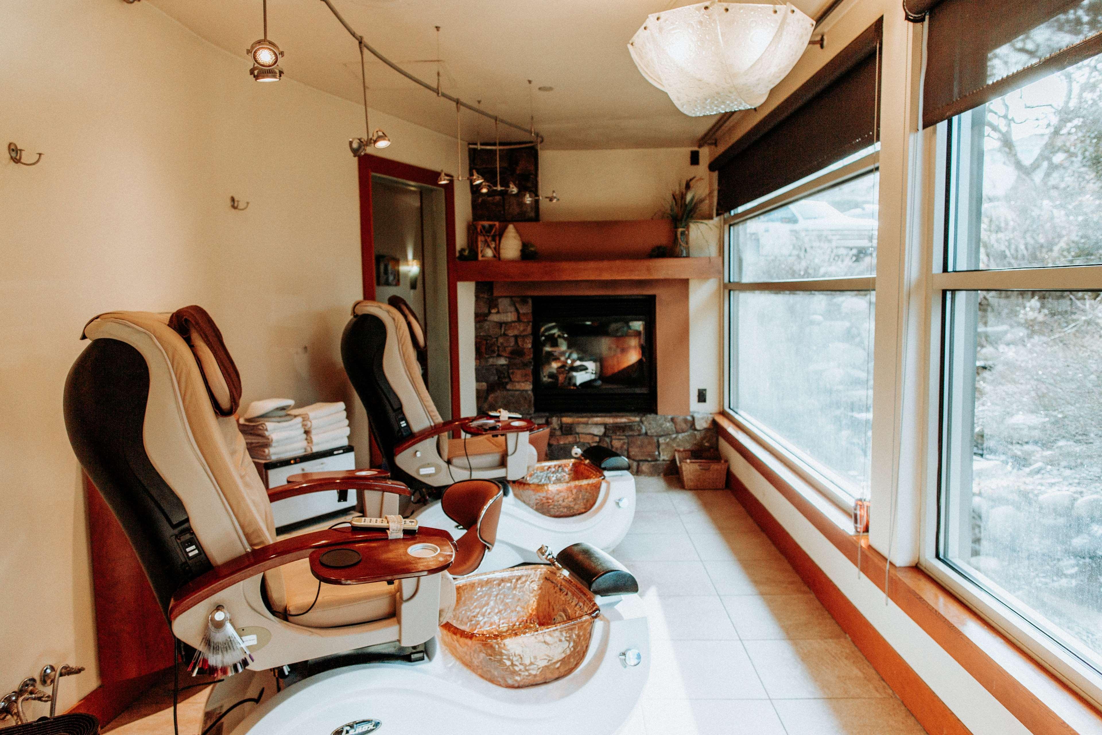 Chrysalis Inn & Spa Bellingham, Curio Collection By Hilton Bagian luar foto