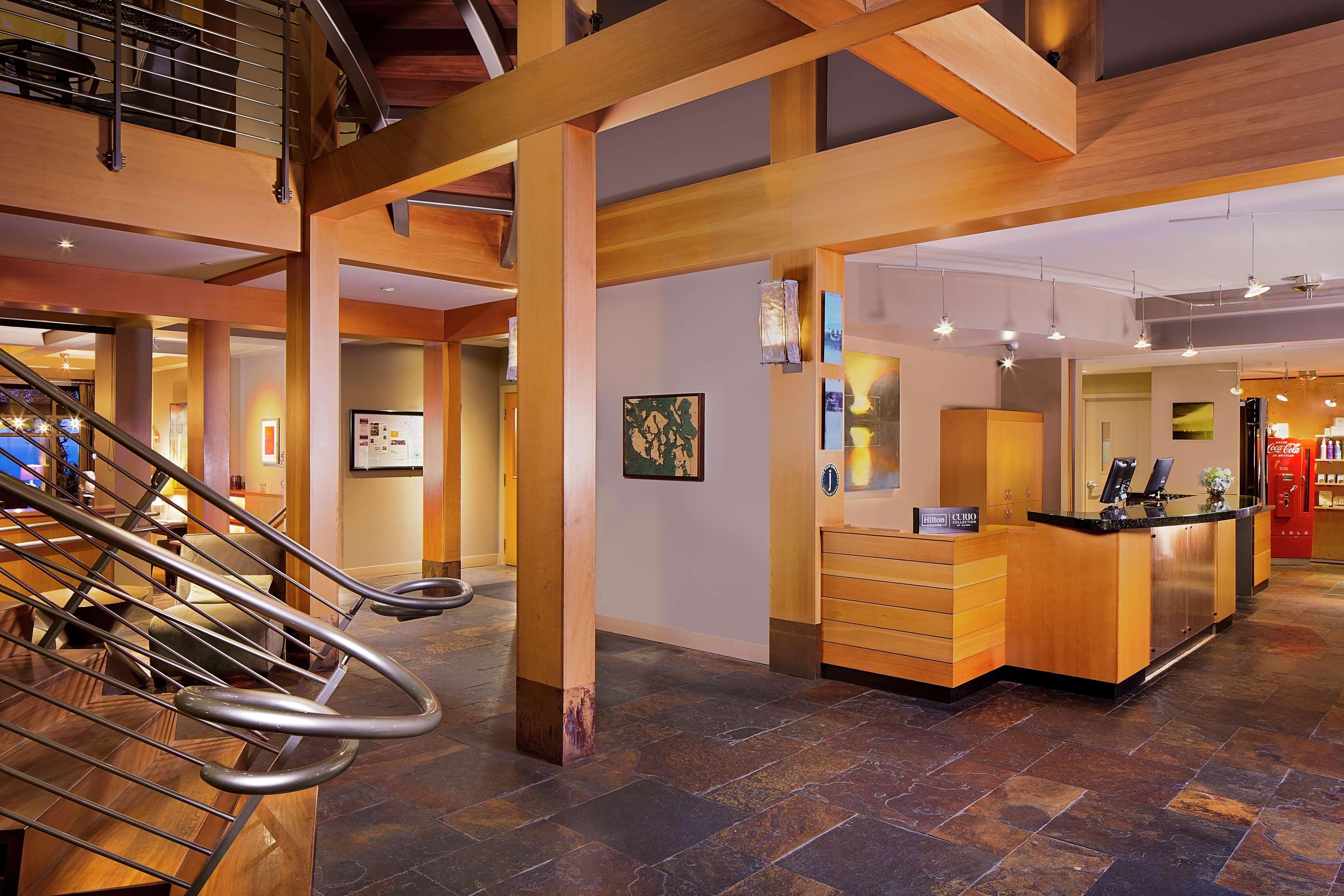 Chrysalis Inn & Spa Bellingham, Curio Collection By Hilton Bagian luar foto
