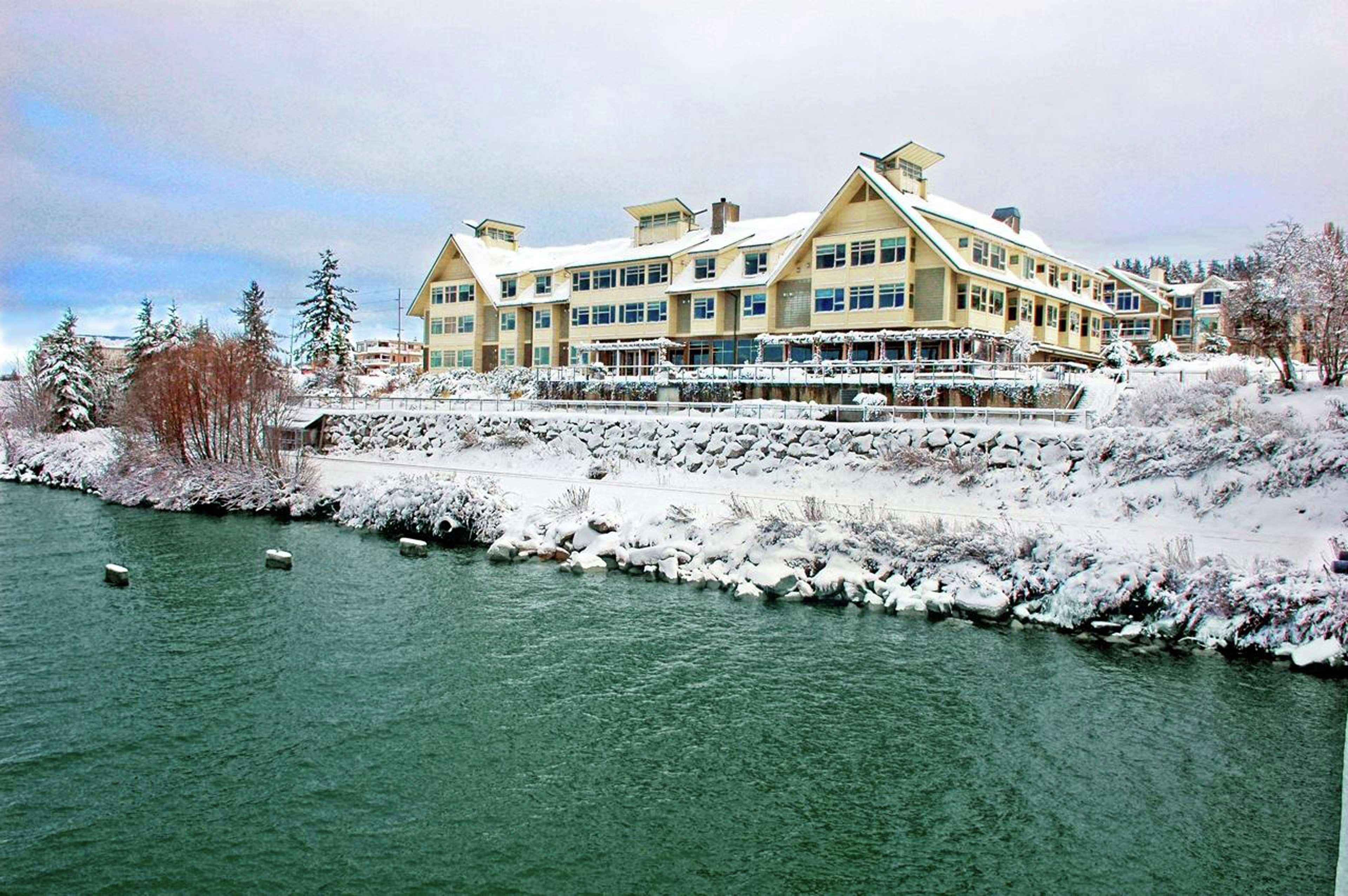 Chrysalis Inn & Spa Bellingham, Curio Collection By Hilton Bagian luar foto