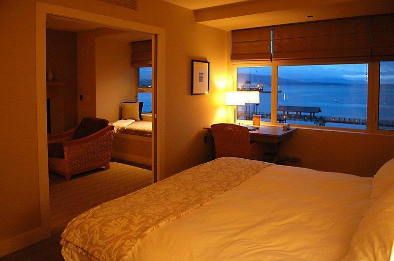 Chrysalis Inn & Spa Bellingham, Curio Collection By Hilton Bagian luar foto